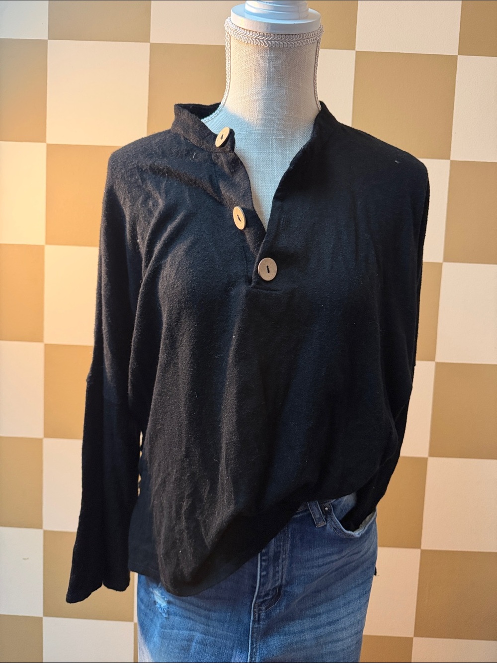 Women's Black Button-Placket Long Sleeve Tee